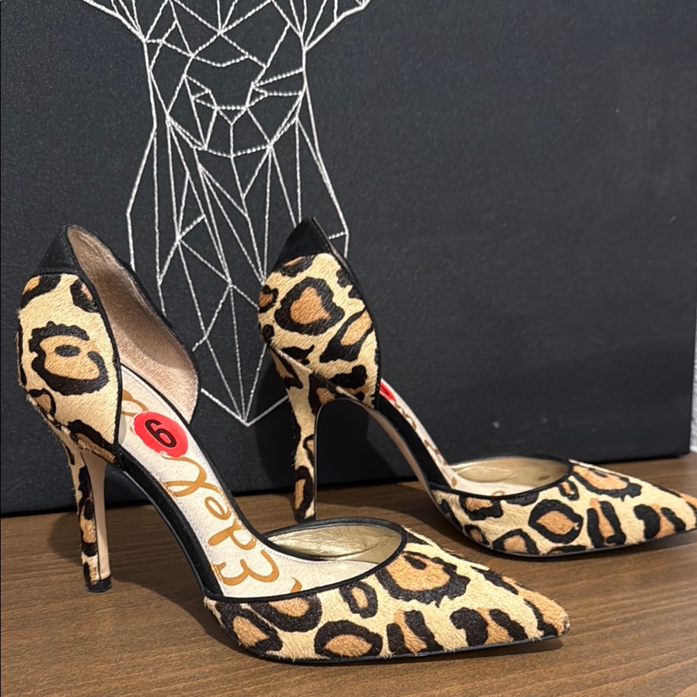 TIMELESS Sam Edelman Brown and Black Heels with Stiletto Design
